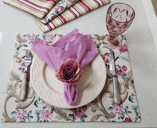 jogo americano floral com guardanapo rosa